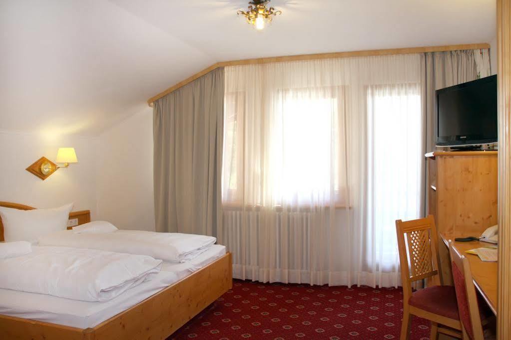 Hotel Schoene Aussicht Hornberg Kültér fotó